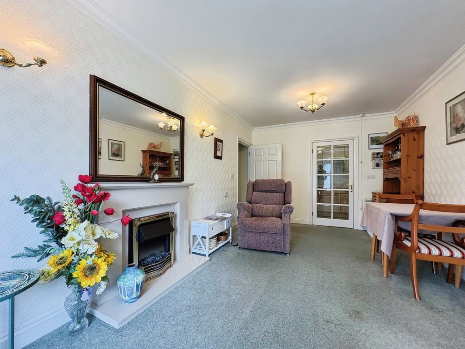 2 bedroom Flat for Sale Pegasus Court, South Street, Yeovil