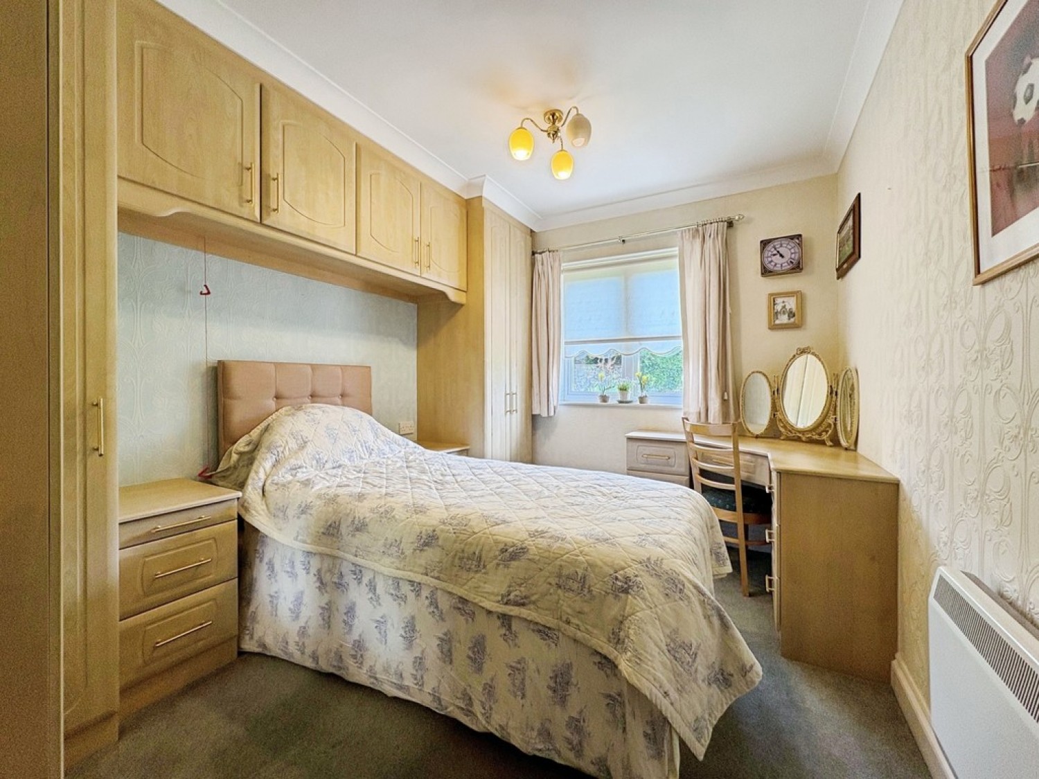 2 bedroom Flat for Sale Pegasus Court, South Street, Yeovil