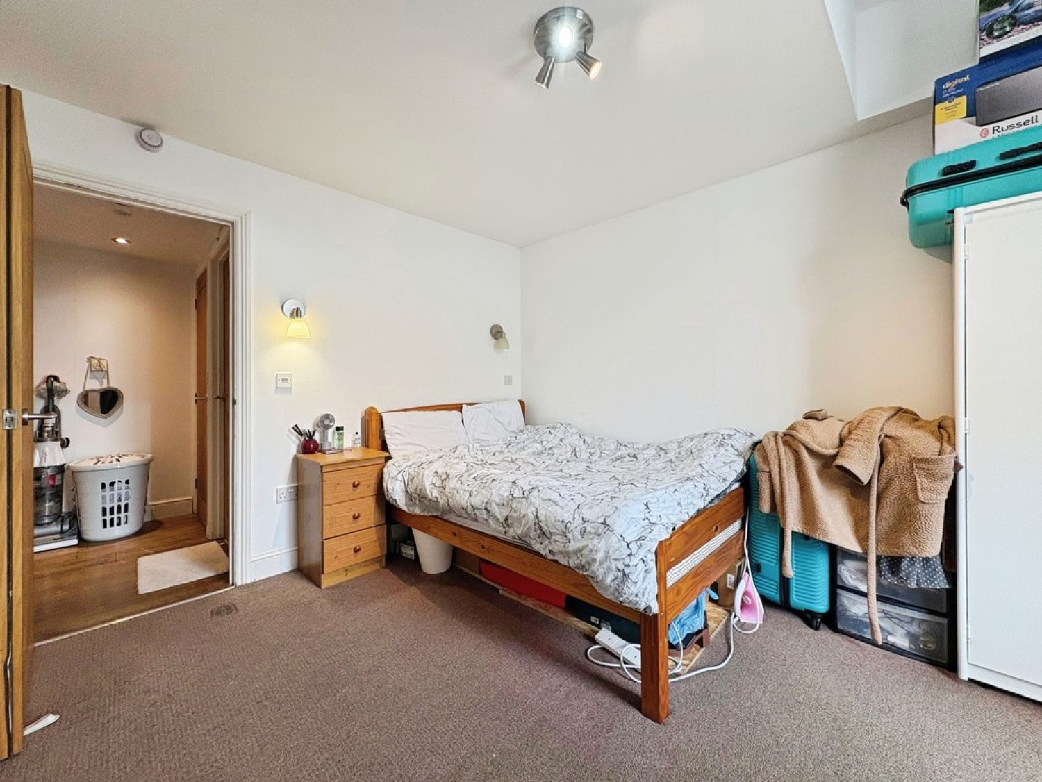 1 bedroom Flat for Sale High Street, Yeovil