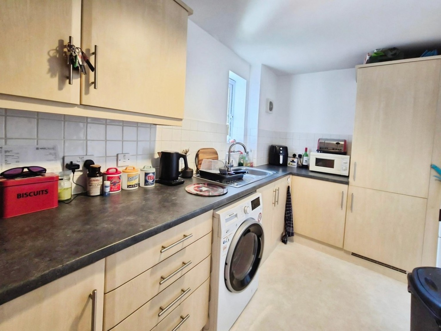 2 bedroom Flat for Sale Hawks Rise, Yeovil