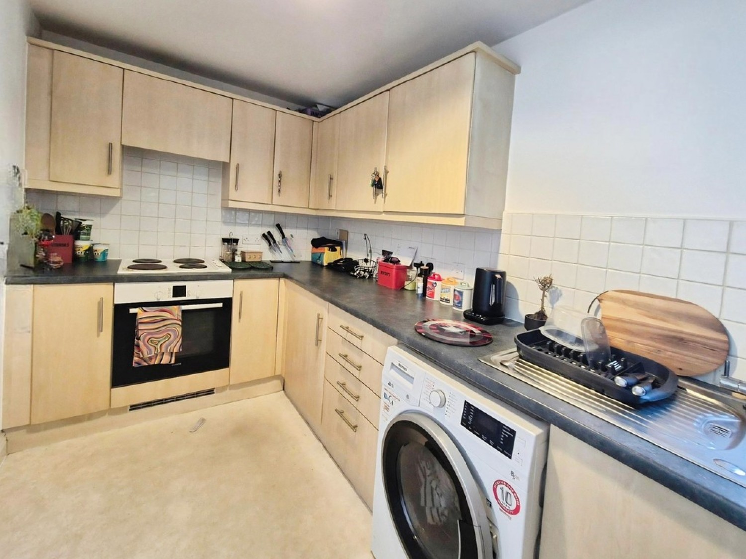 2 bedroom Flat for Sale Hawks Rise, Yeovil