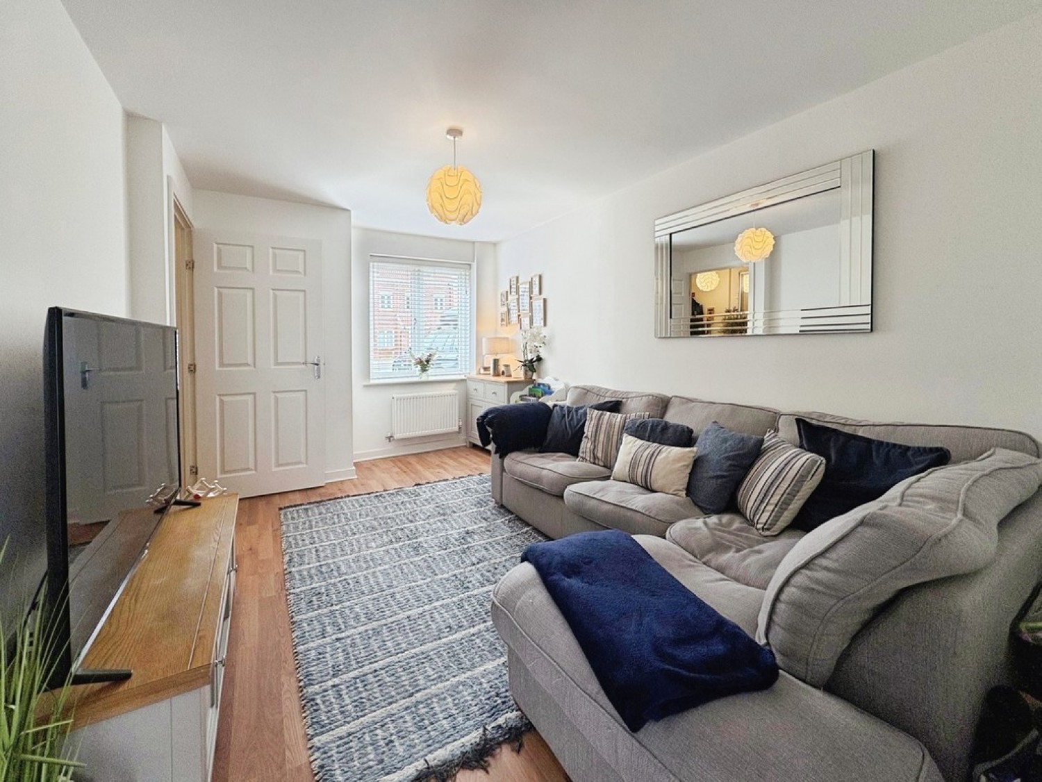 2 bedroom House for Sale Shutler Street, Sherborne