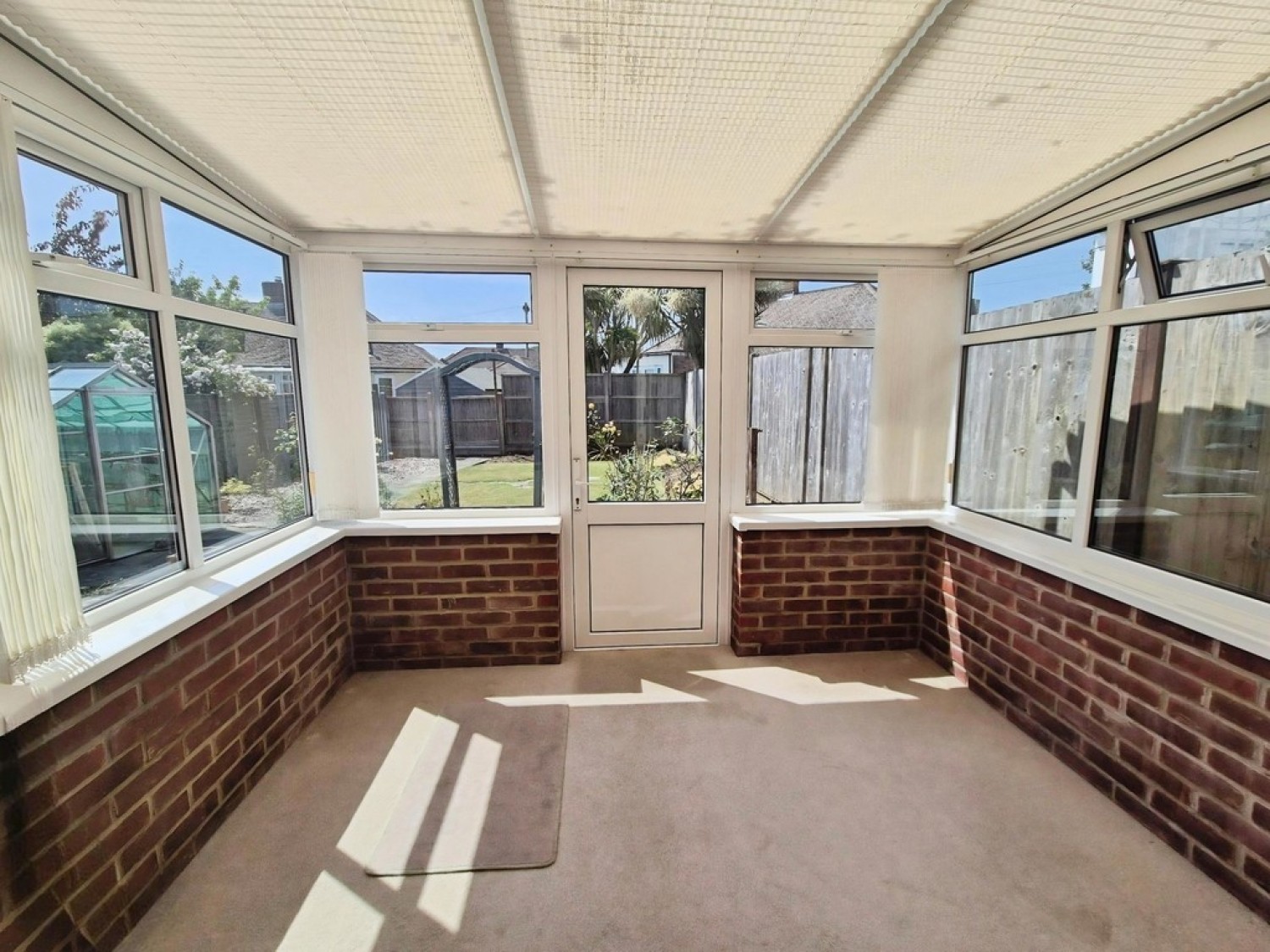 3 bedroom Bungalow for Sale High Lea, Yeovil
