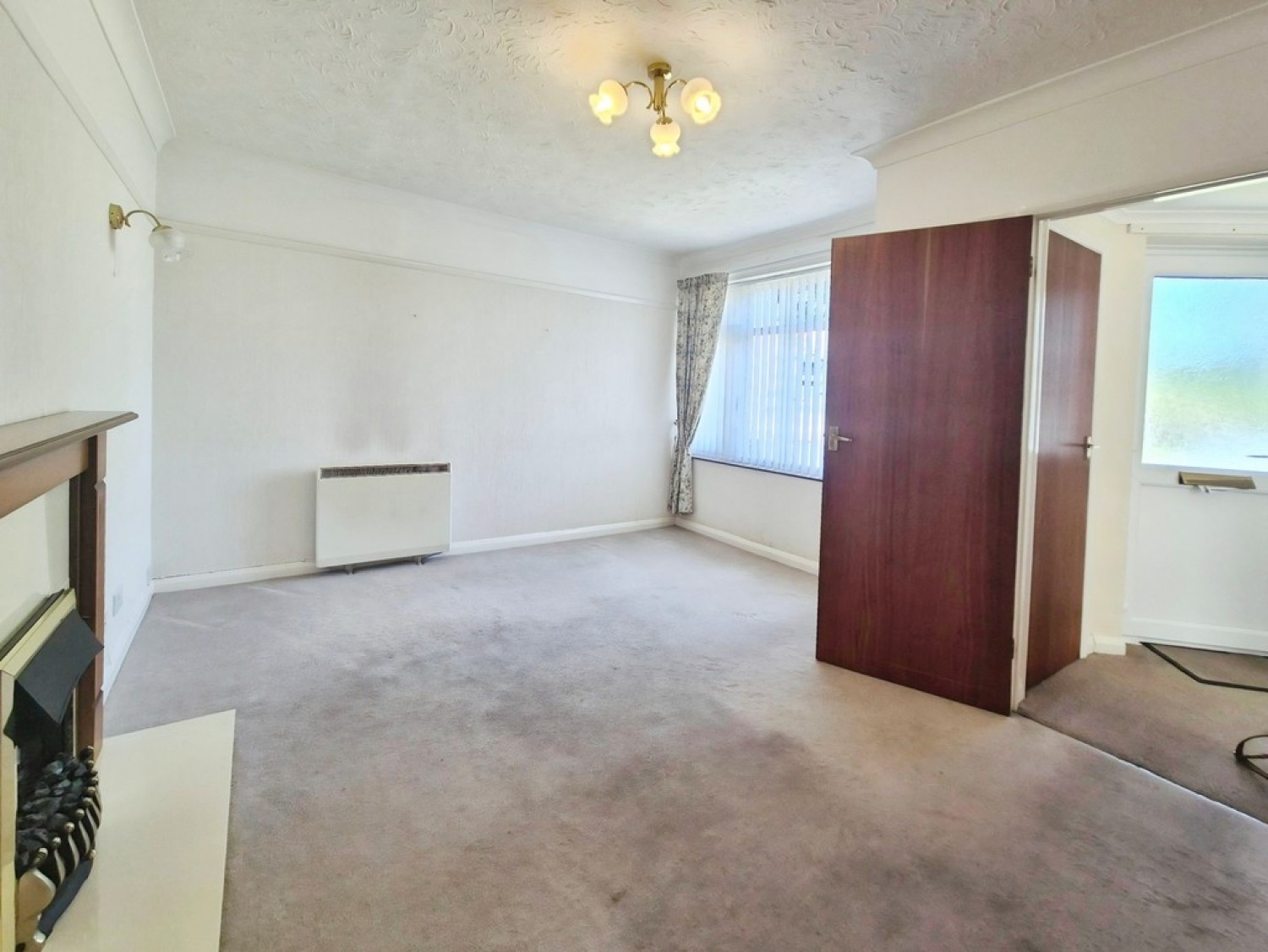 3 bedroom Bungalow for Sale High Lea, Yeovil