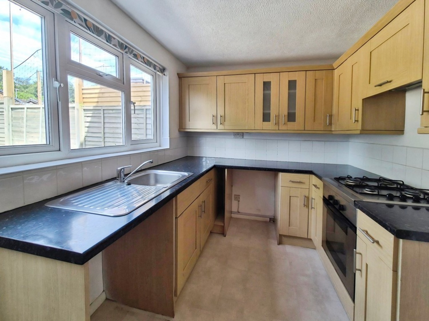2 bedroom House for Letting Gainsborough Way, Yeovil