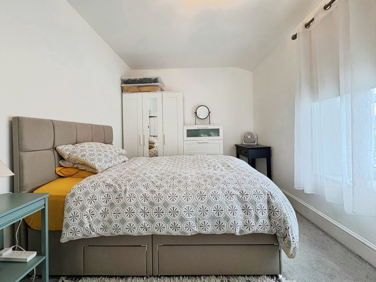 2 bedroom House for Sale Water Lane, Somerton