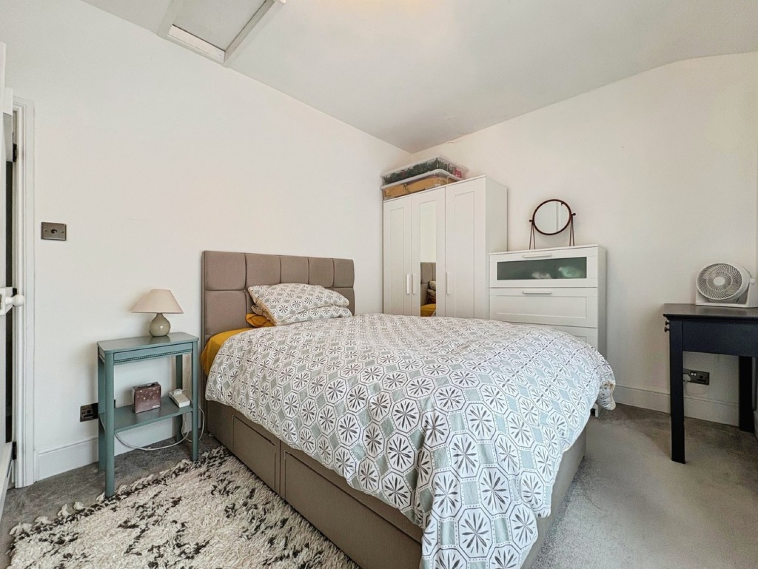 2 bedroom House for Sale Water Lane, Somerton