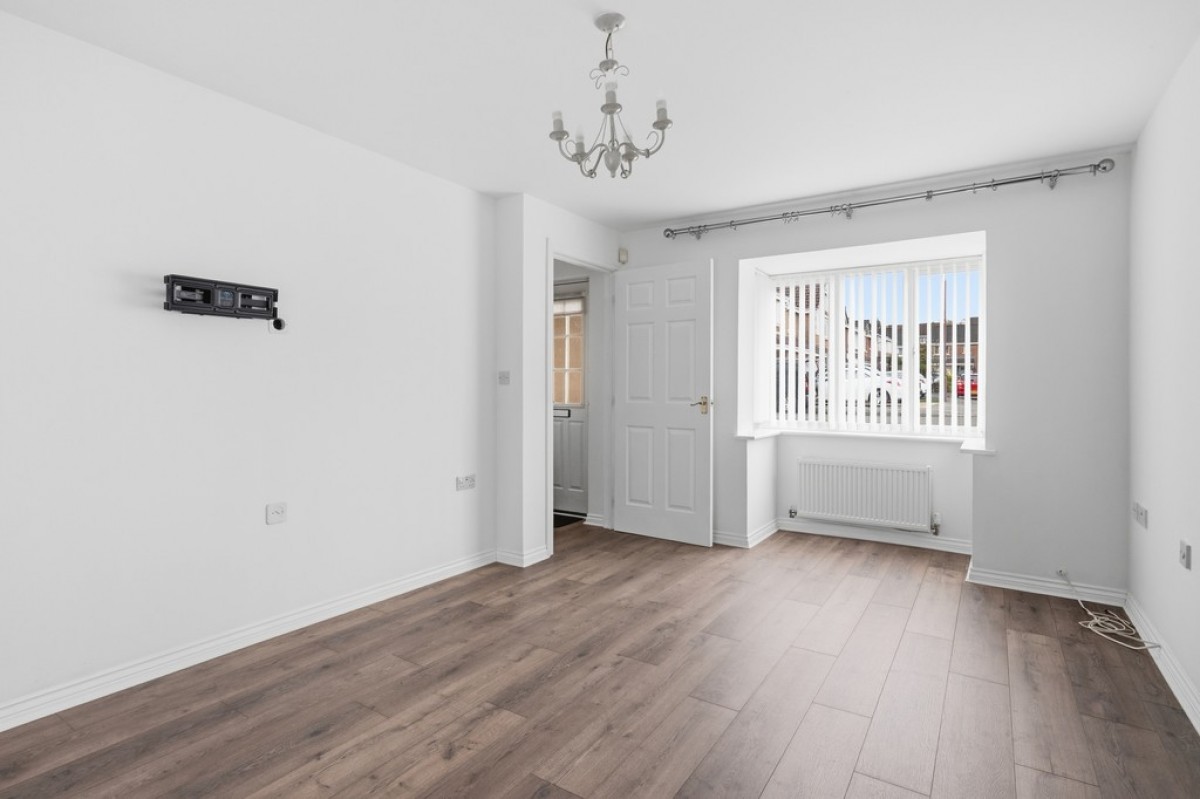 Rose Street, Tullibody, FK10