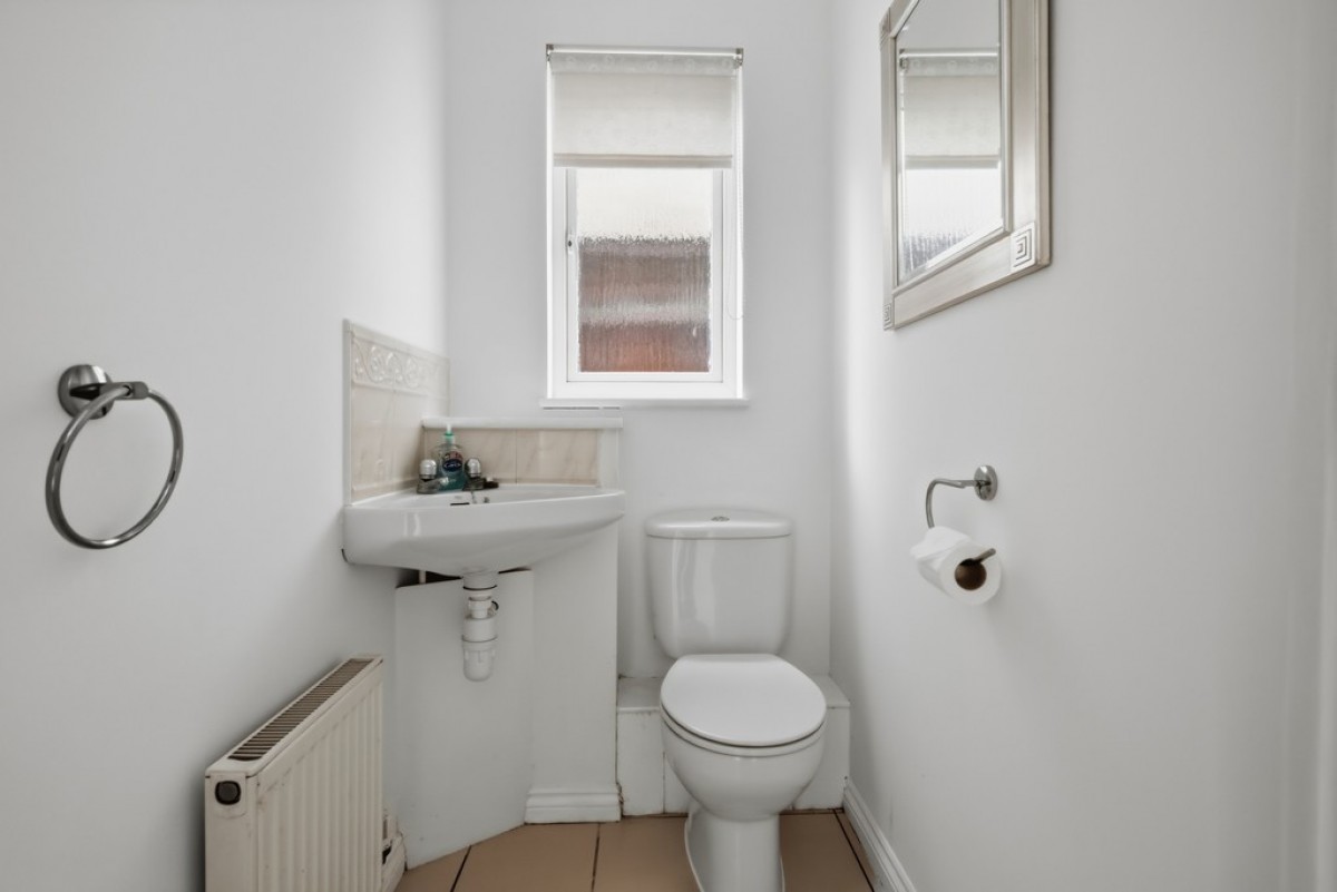 Rose Street, Tullibody, FK10