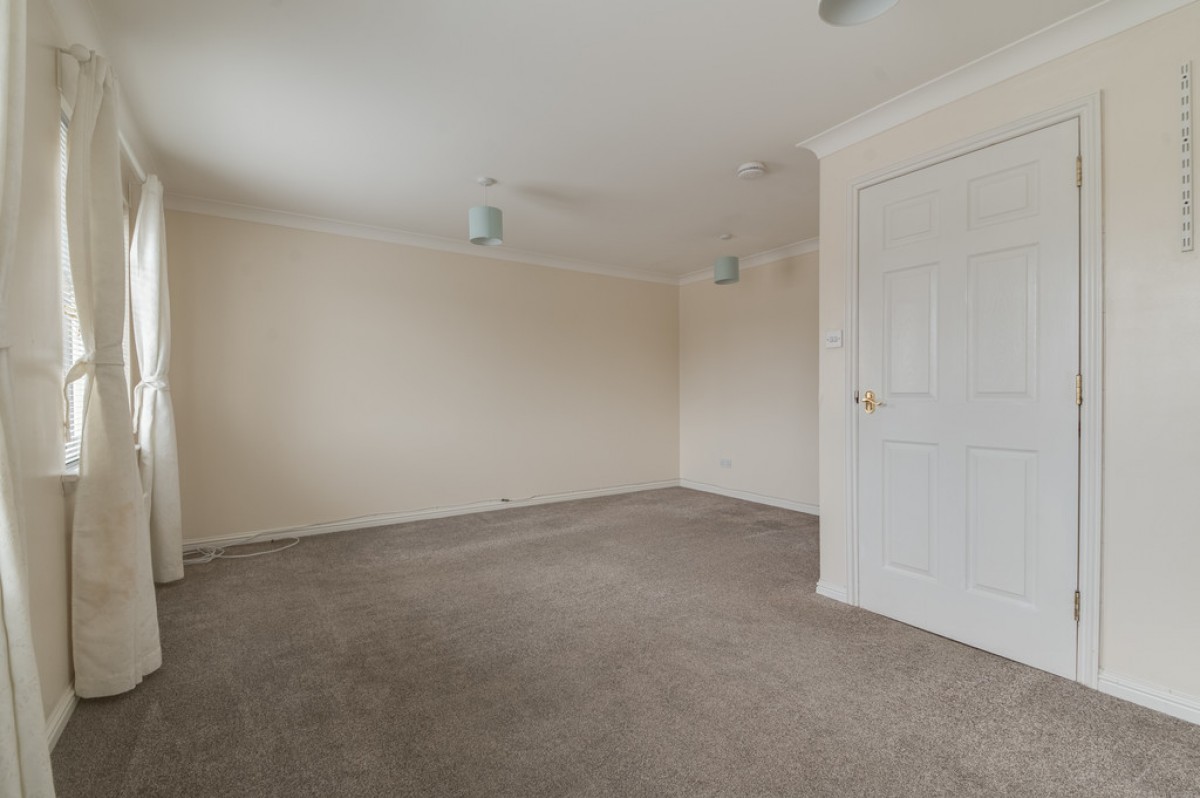 Blenheim Court, Causewayhead, FK9