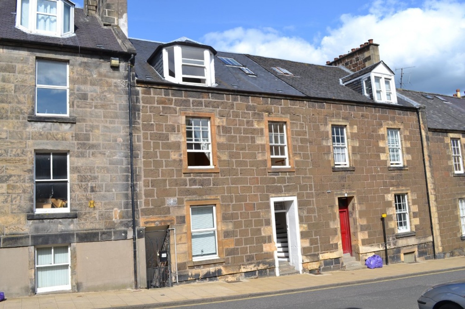 4 bedroom Flat for Sale Queen St, Stirling