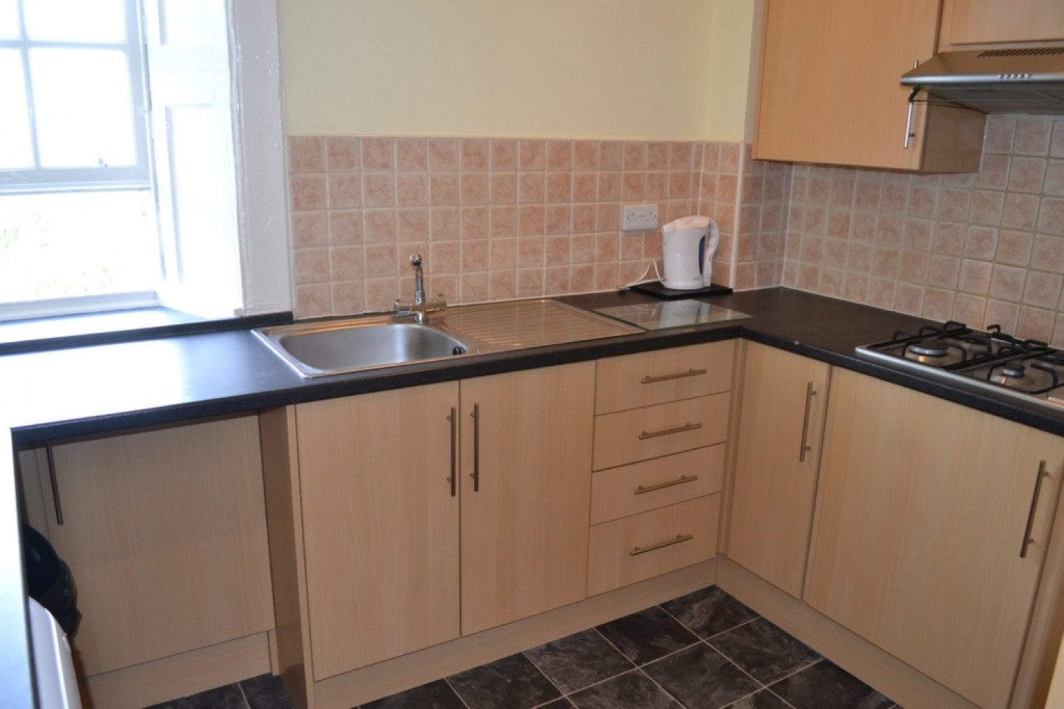 4 bedroom Flat for Sale Queen St, Stirling