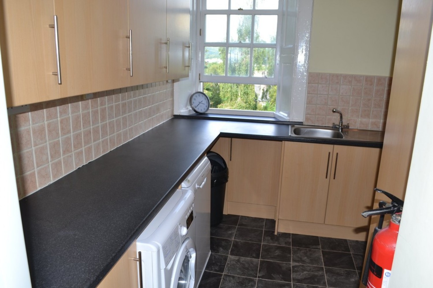 4 bedroom Flat for Sale Queen St, Stirling