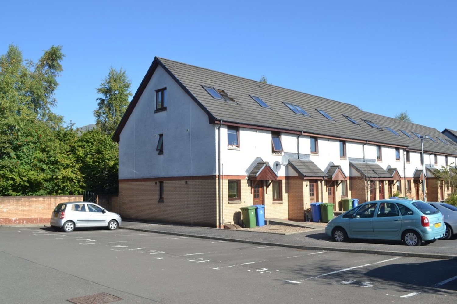2 bedroom Flat for Sale Finglen Crescent, Tullibody