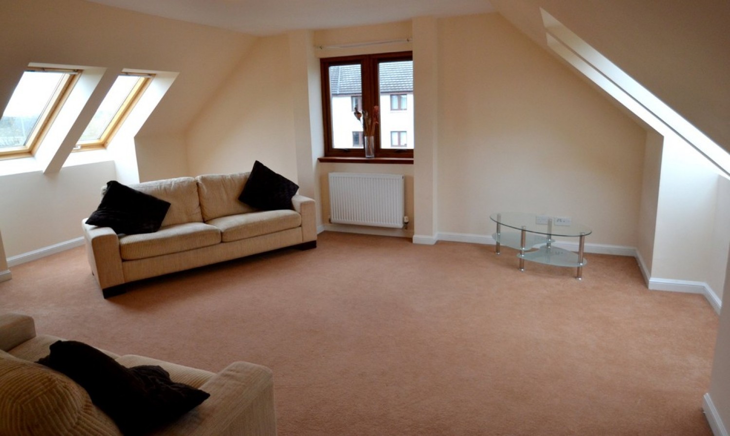 2 bedroom Flat for Sale Finglen Crescent, Tullibody
