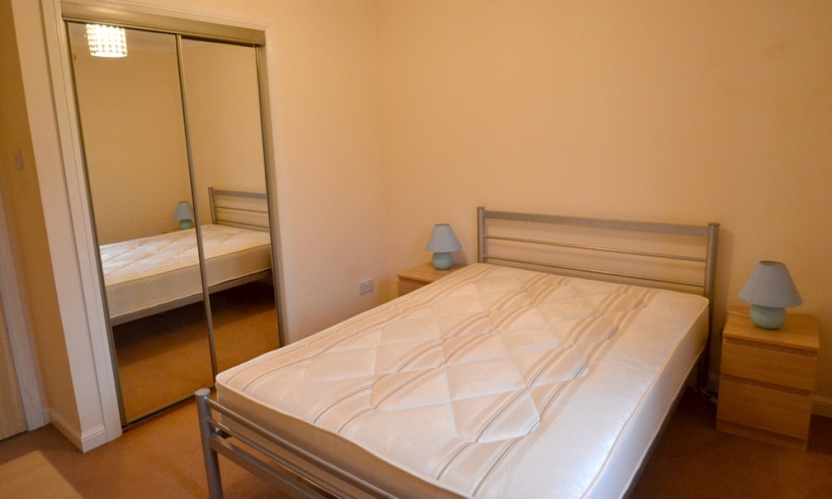 Finglen Crescent, Tullibody