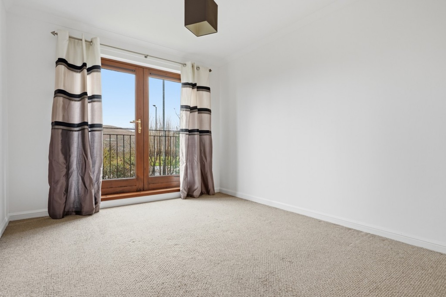 2 bedroom Flat for Sale Finglen Crescent,Tullibody, FK10