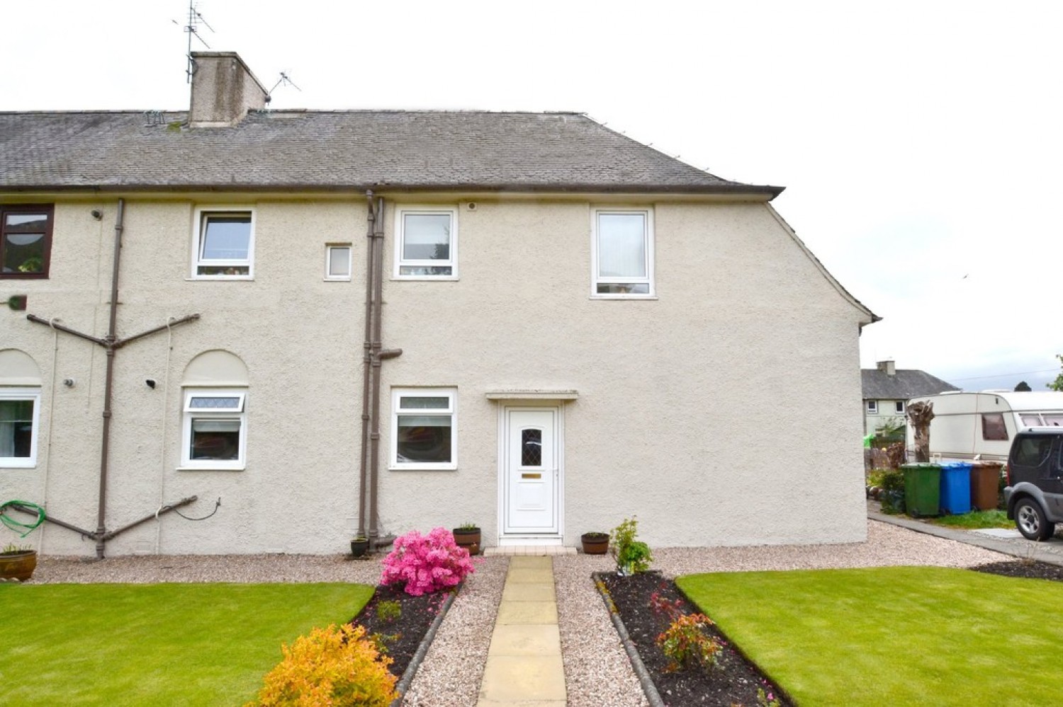 2 bedroom Flat for Sale Minto Gardens, Alva