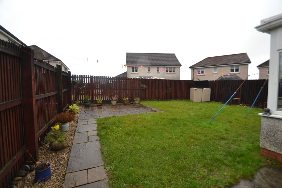 44 Blackthorne Grove