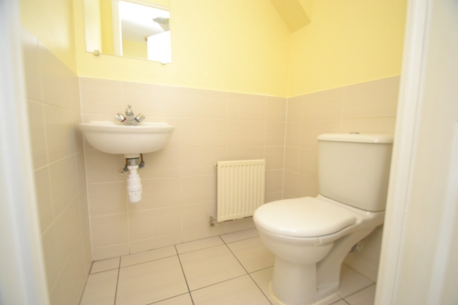 44 Blackthorne Grove