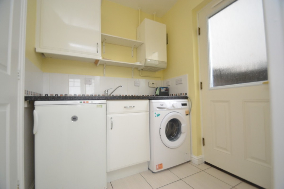 44 Blackthorne Grove