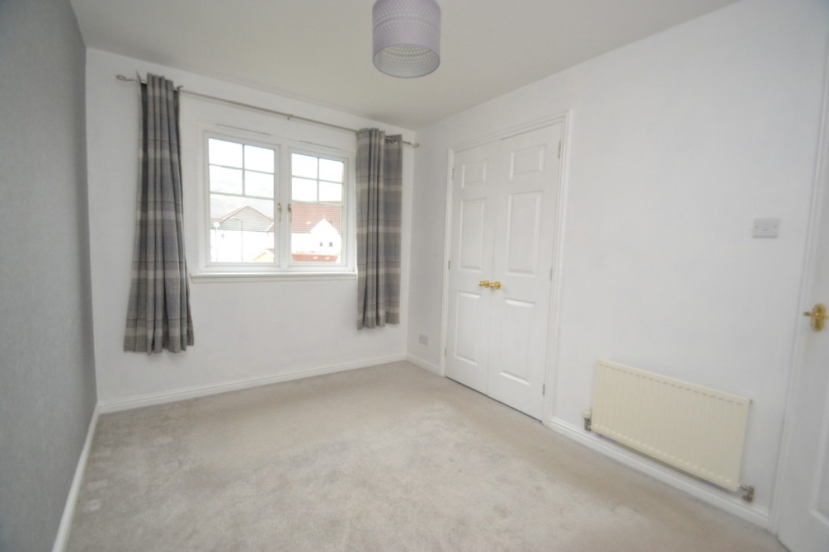 44 Blackthorne Grove