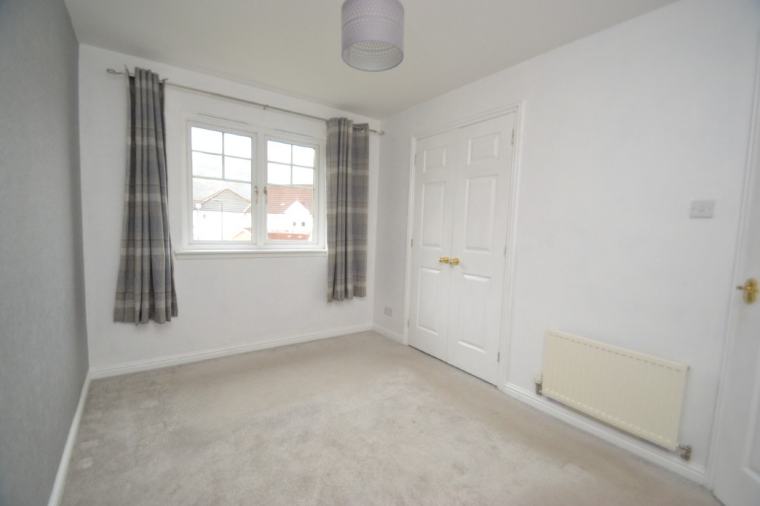 44 Blackthorne Grove