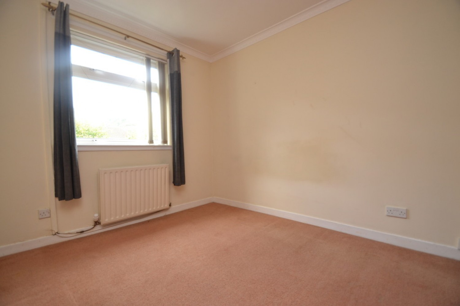 2 bedroom Flat for Sale Brookefield Place, Alva