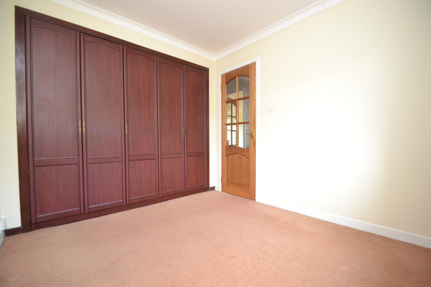 2 bedroom Flat for Sale Brookefield Place, Alva