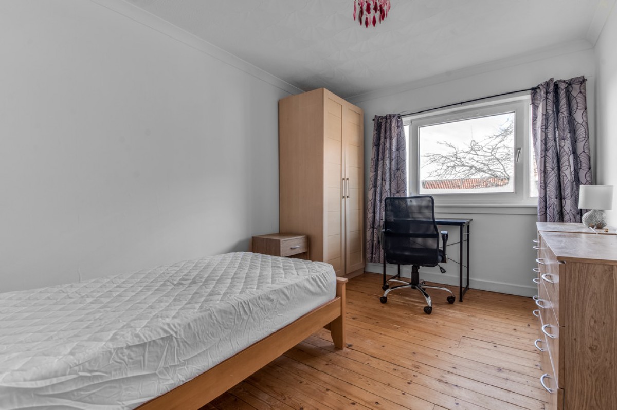 Menstrie Place, Menstrie, Clackmannanshire