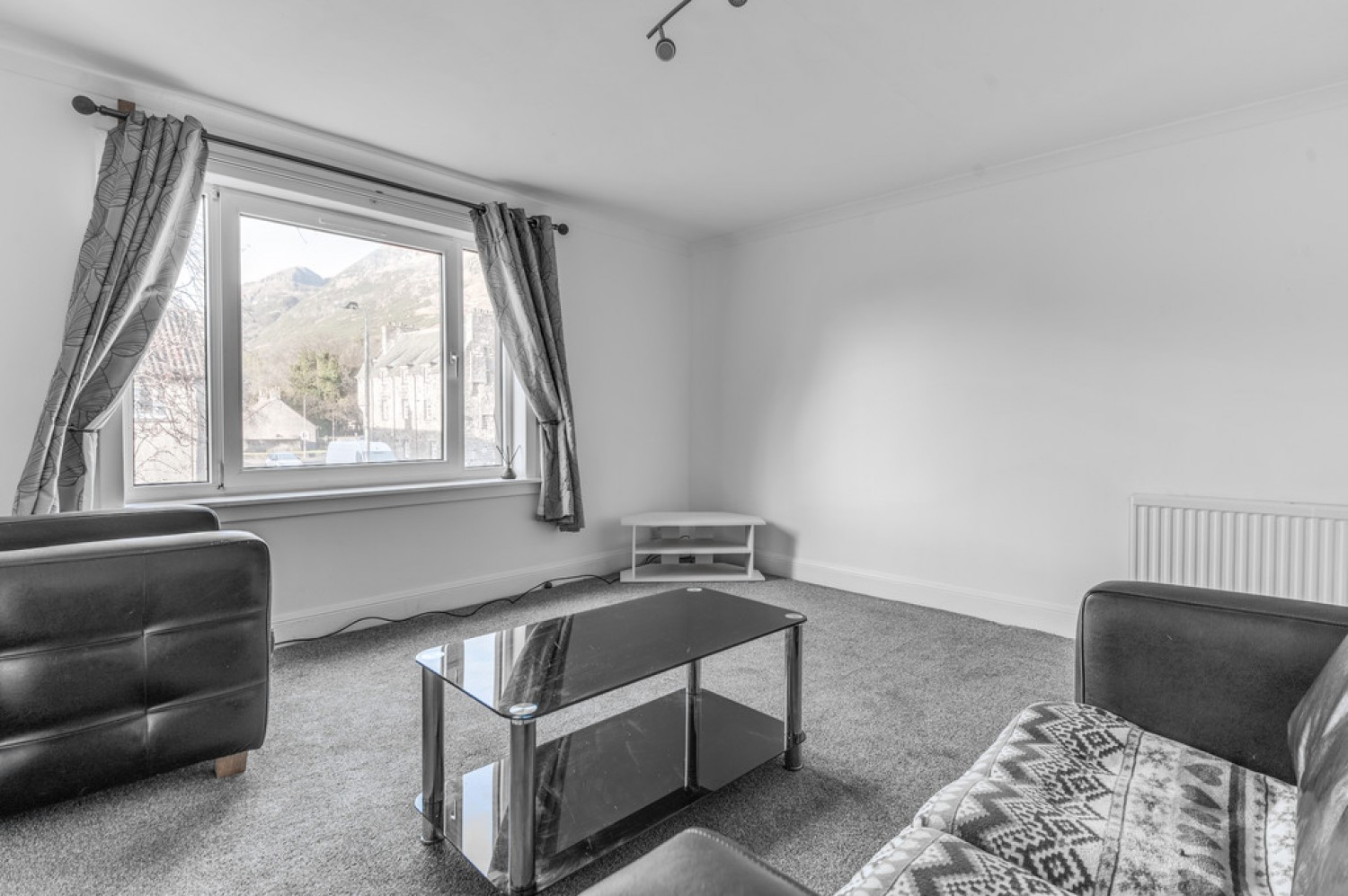 Menstrie Place, Menstrie, Clackmannanshire