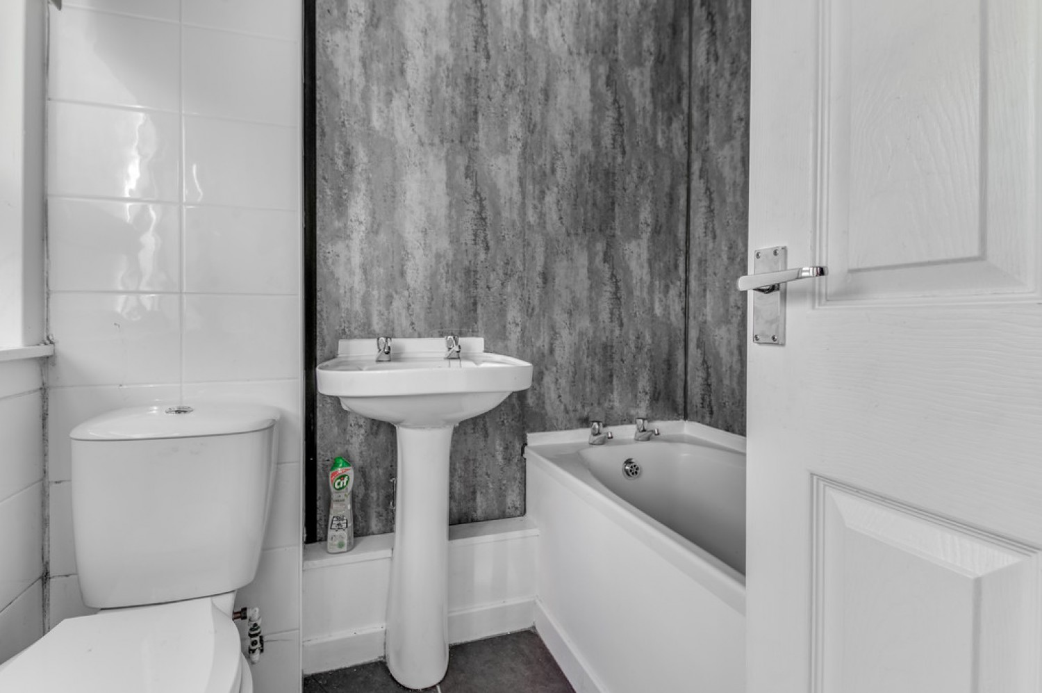 Menstrie Place, Menstrie, Clackmannanshire