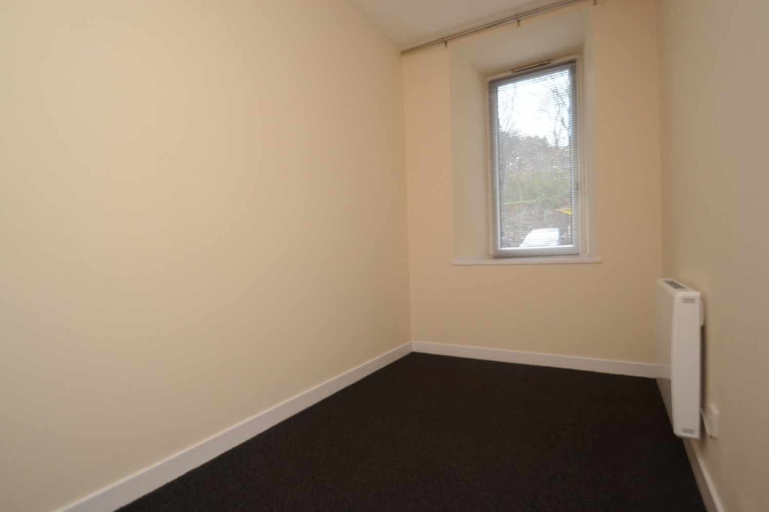 2 bedroom Flat for Sale Strude Mill, Alva