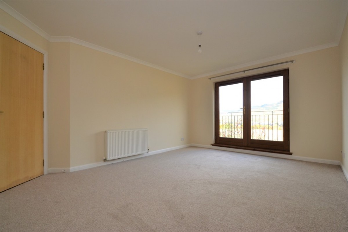 23 Finglen Crescent