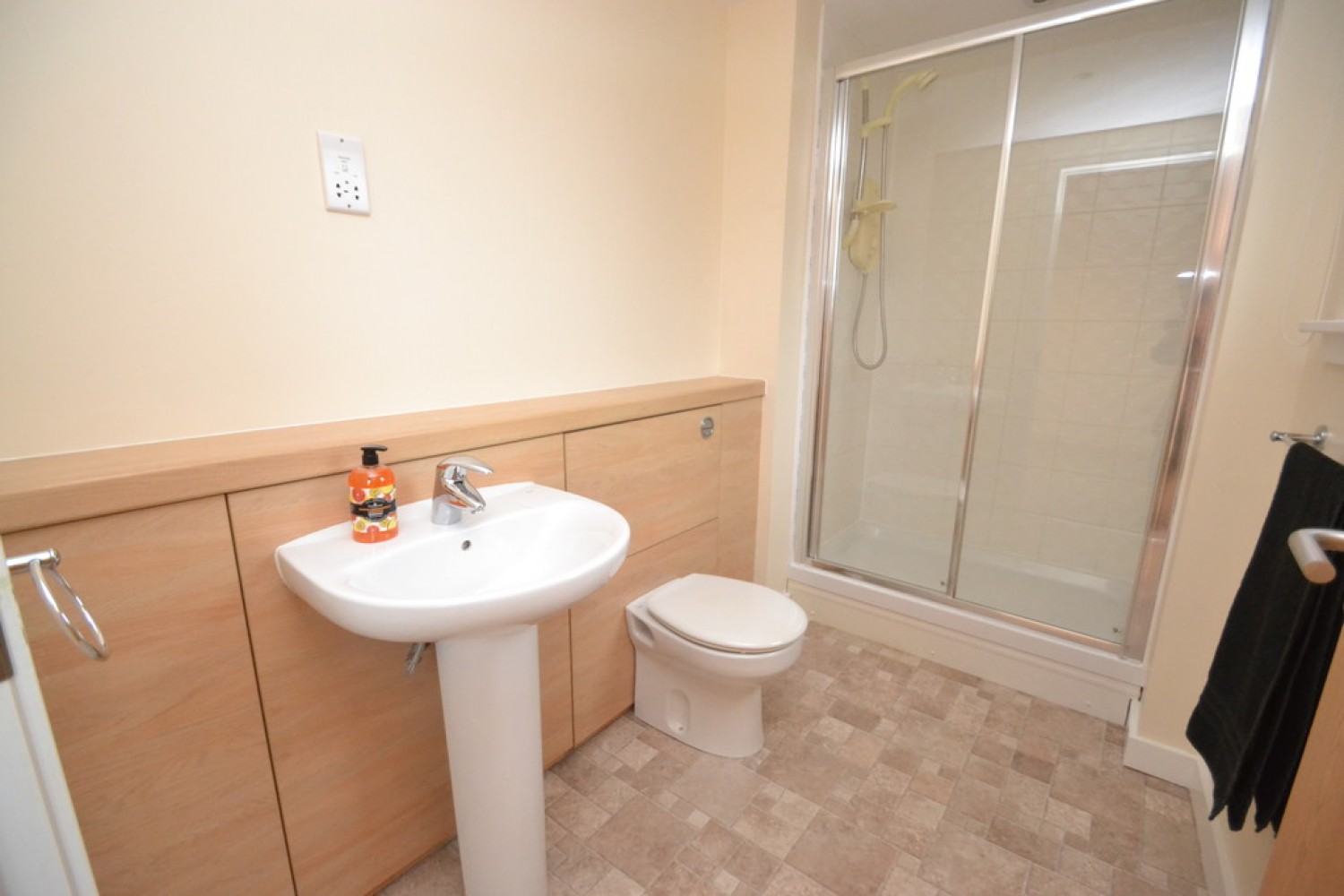 2 bedroom Flat for Sale Chandlers Ct, Stirling, Stirlingshire