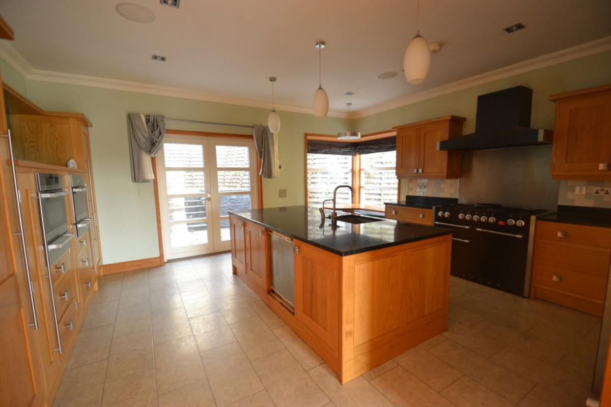 Hillfoots Road, Causewayhead Martin & Co