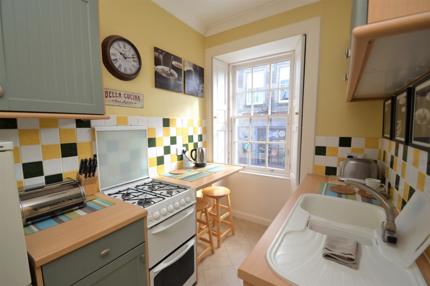 2 bedroom Flat for Sale Main Street, Cambusbarron, Stirling