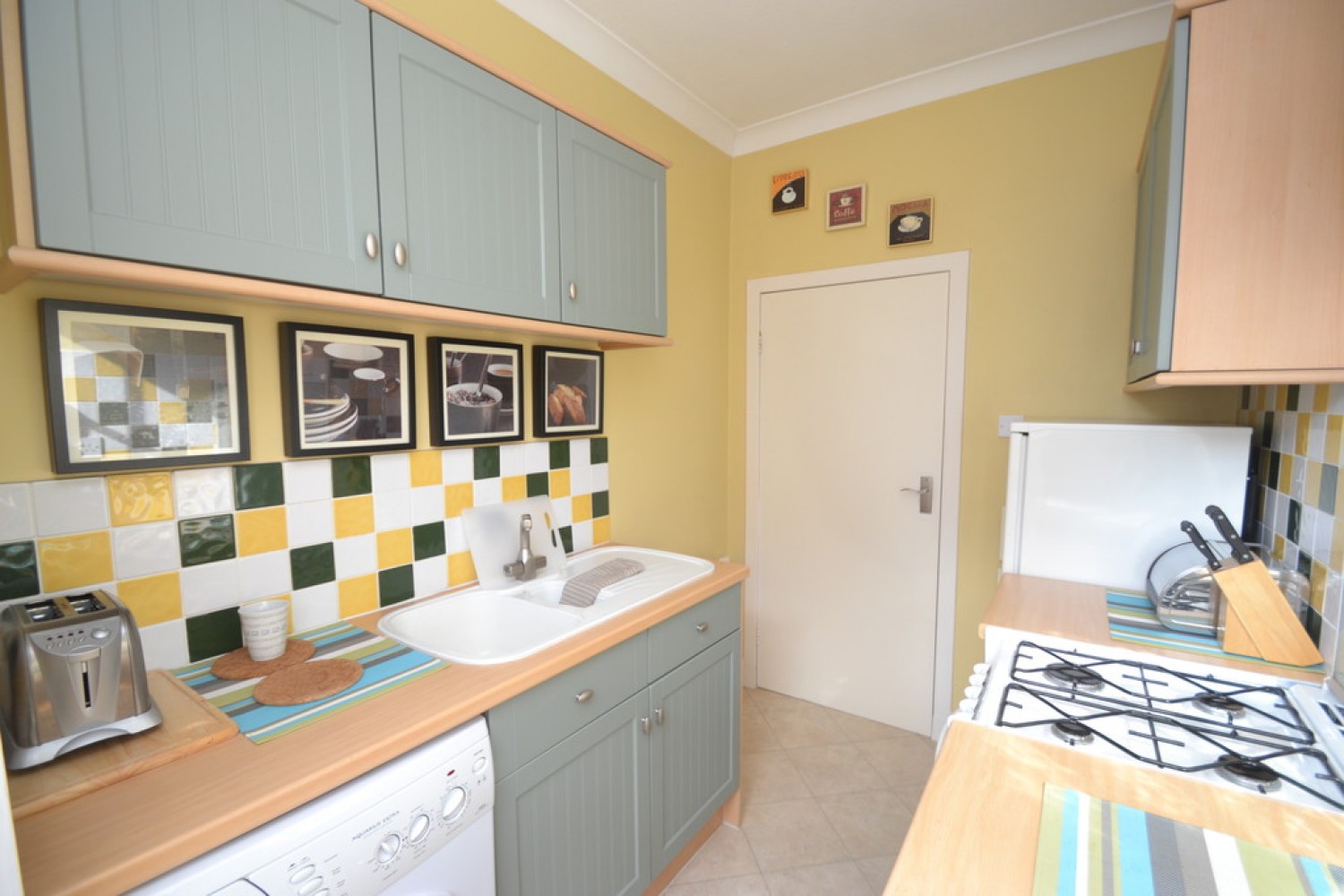 2 bedroom Flat for Sale Main Street, Cambusbarron, Stirling