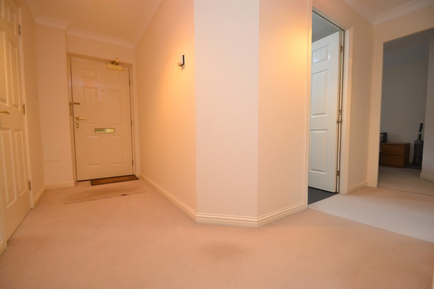 2 bedroom Flat for Sale Park Place, Denny