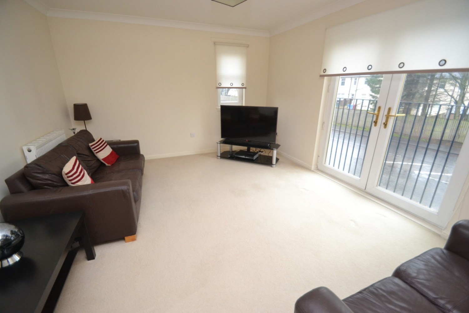 2 bedroom Flat for Sale Park Place, Denny