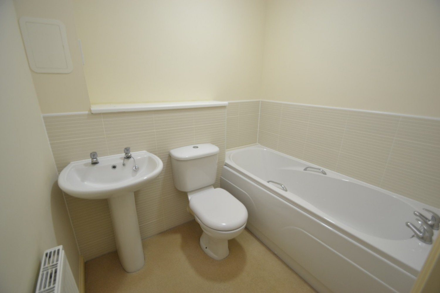 2 bedroom Flat for Sale Park Place, Denny