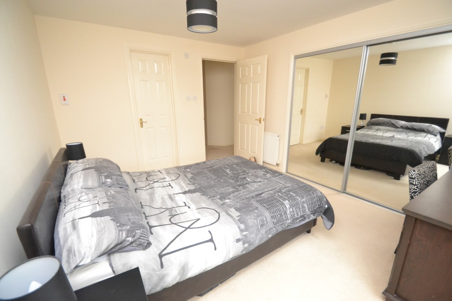 2 bedroom Flat for Sale Park Place, Denny