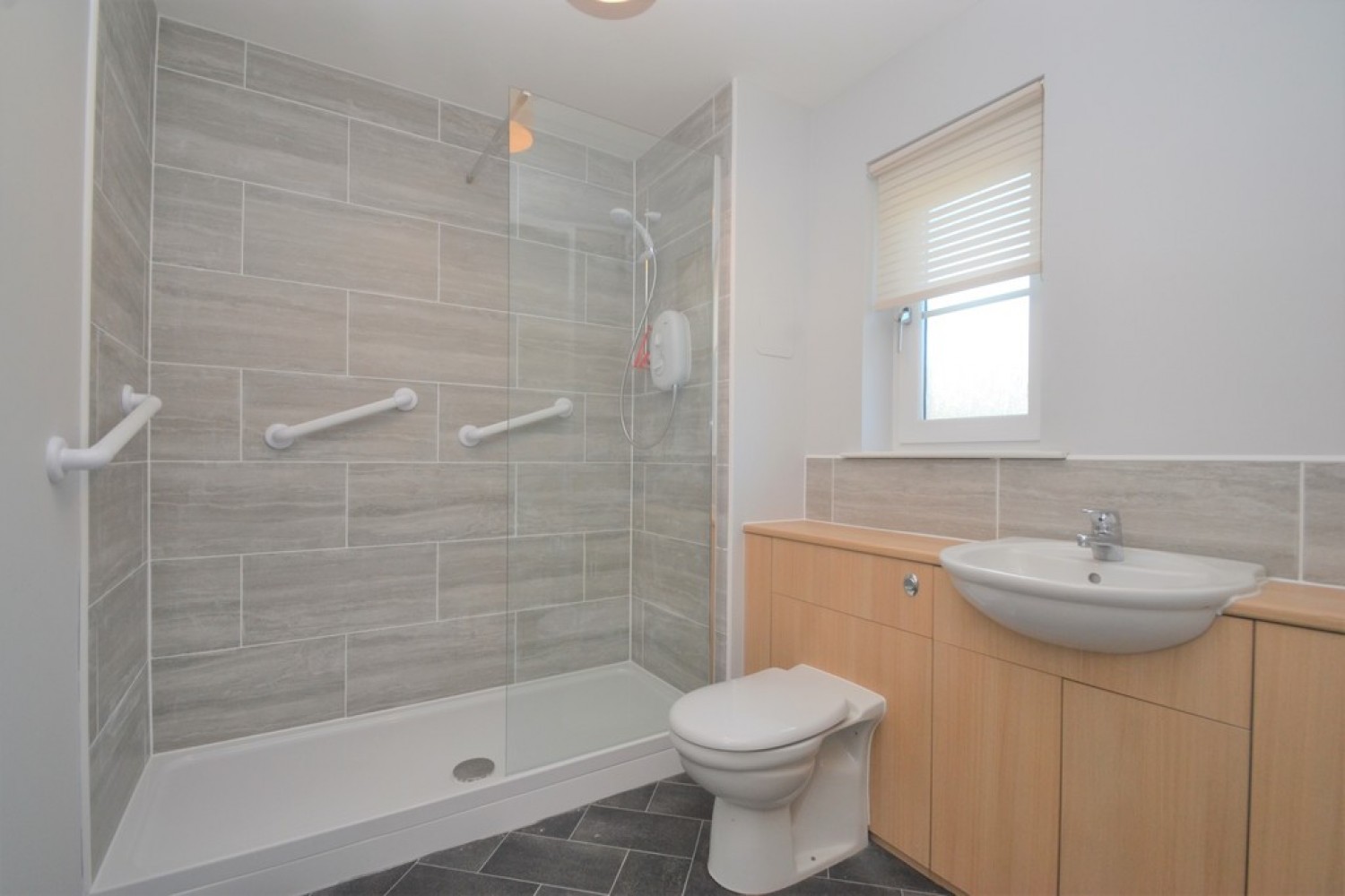 1 bedroom Flat in Renfrew Court, Causewayhead