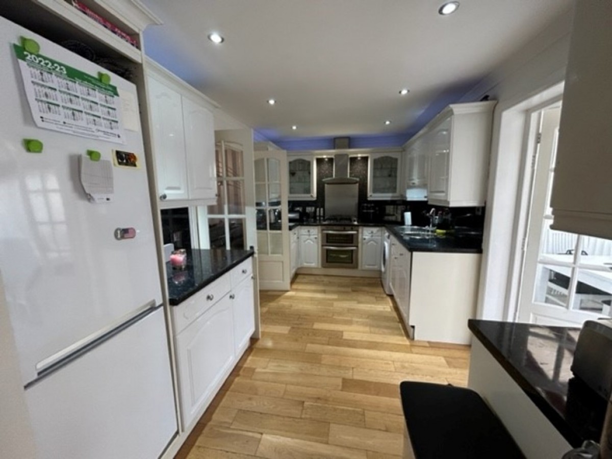 Keith Avenue, Broomridge