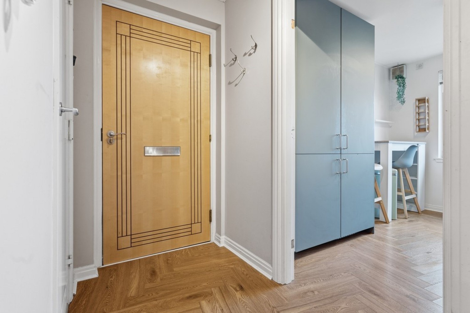 2 bedroom Flat in Cooperage Quay, Riverside