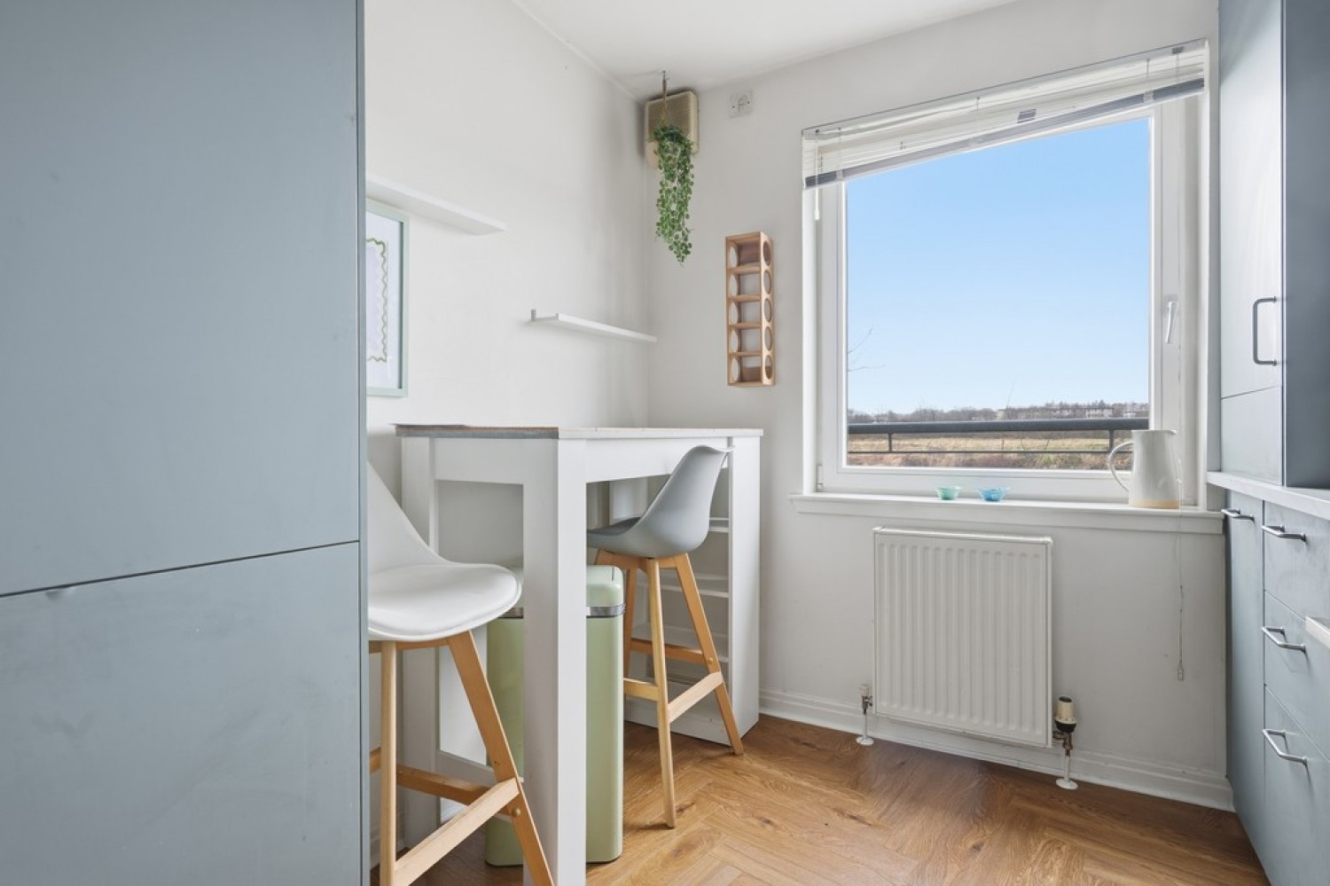 2 bedroom Flat in Cooperage Quay, Riverside