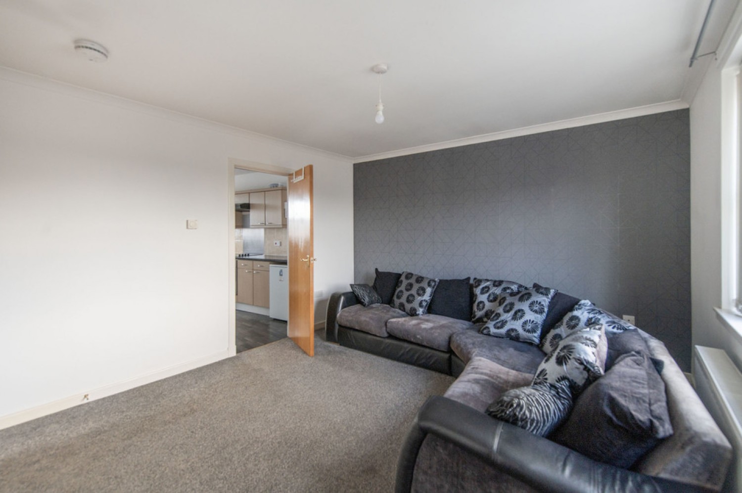 2 bedroom Flat for Letting Candleriggs Ct, Alloa