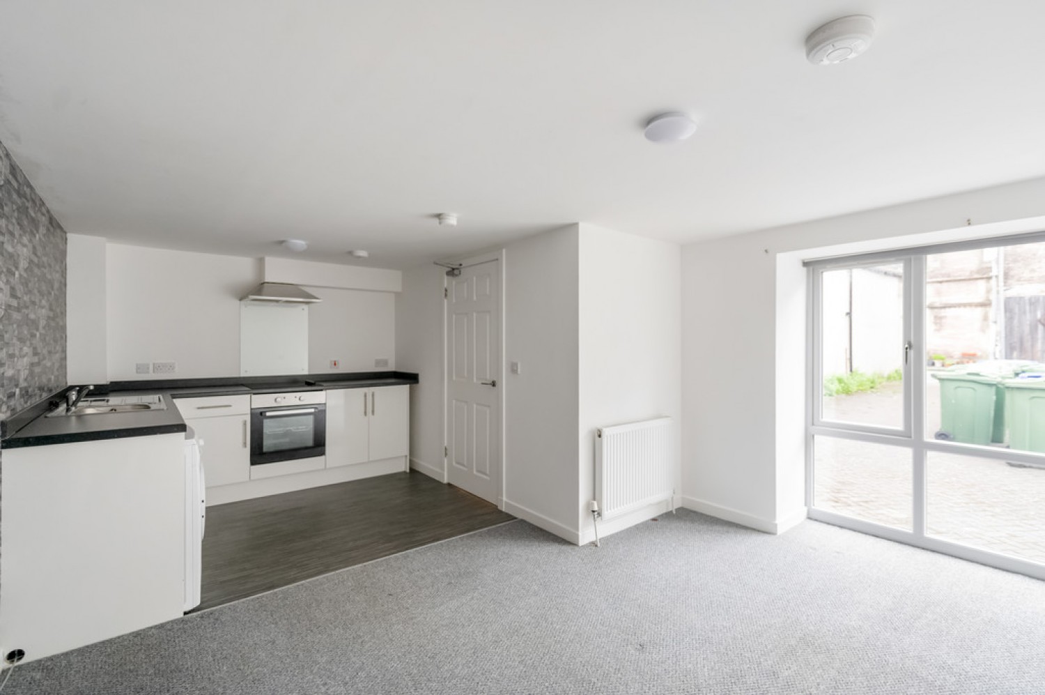2 bedroom Flat for Letting Queen St, Alva