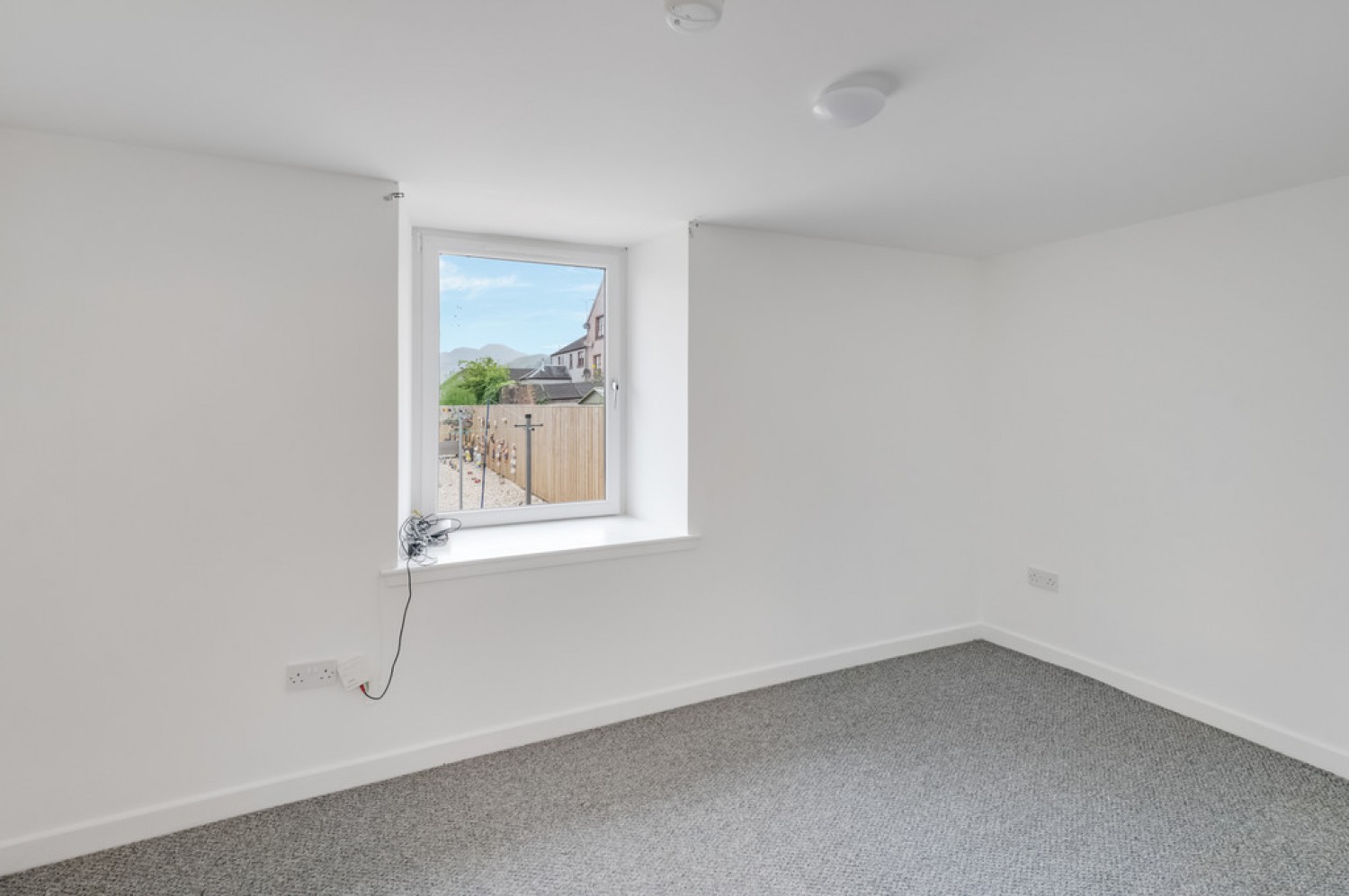 2 bedroom Flat for Letting Queen St, Alva