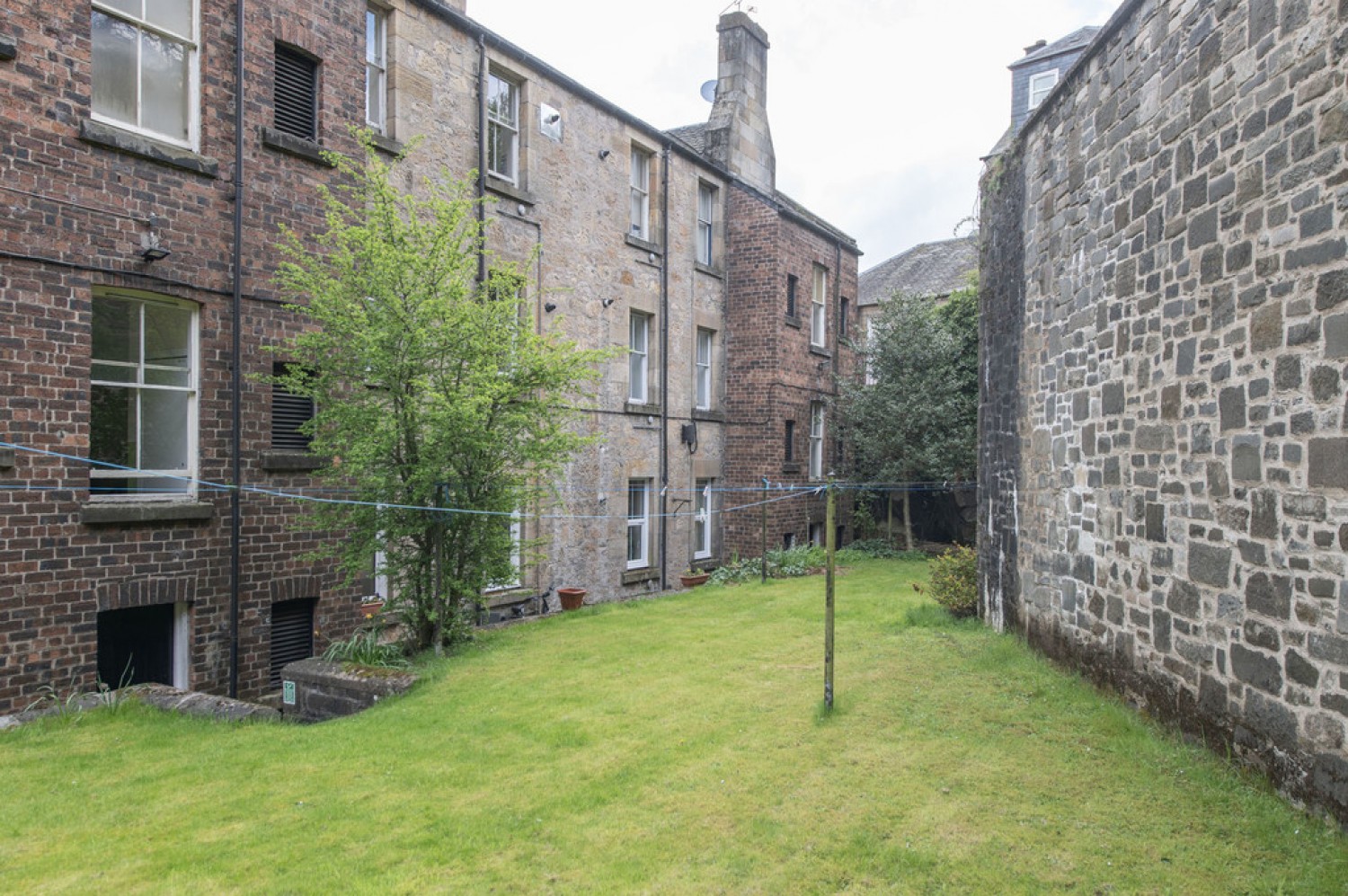 13 Lower Bridge Street, Stirling